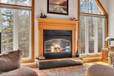 Contemporary lakeview home offers a rare blend of flexibility - photo 12