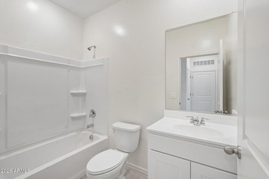 Beautiful NEW Home in PRIME San Tan Valley location, close - photo 15