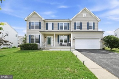 ***Solar panel is owned***Welcome to the sought after Middletown - photo 1
