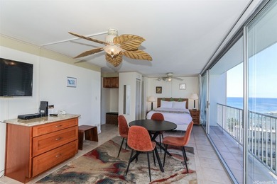 Legal vacation rental in the Waikiki resort zone. High floor - photo 5