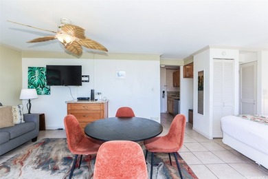 Legal vacation rental in the Waikiki resort zone. High floor - photo 8
