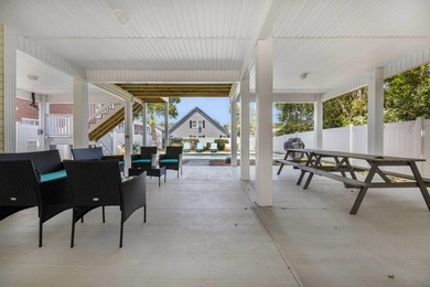 This is the kind of property that makes short-term rental - photo 9