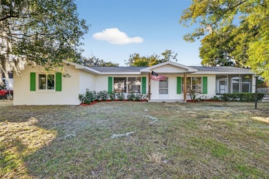 Lake Enola Home For Sale in Umatilla Florida