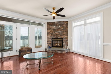 Imagine you're at home surrounded by water views, watching a - photo 17