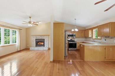 Beautiful Hugo area home now available! The home features 3 - photo 4