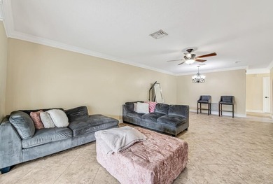 Rare 3-Bedroom Find with Ultra-Low HOA! This single-story villa - photo 25
