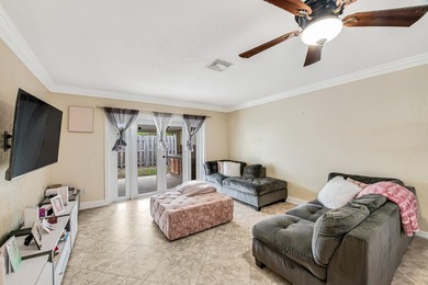 Rare 3-Bedroom Find with Ultra-Low HOA! This single-story villa - photo 26