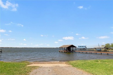 Want room to spread out near the water? These three wooded lots - photo 5