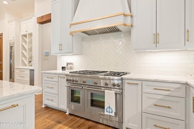 Experience refined luxury in this exceptional custom residence - photo 8