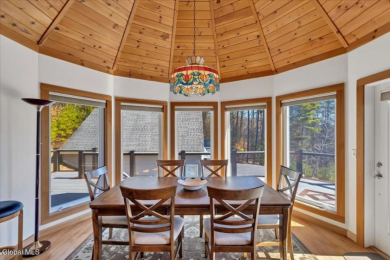 Contemporary lakeview home offers a rare blend of flexibility - photo 20