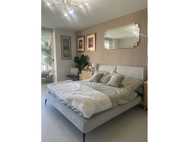 ALINA 220 Residences. This little-under 3,000 square foot condo - photo 10