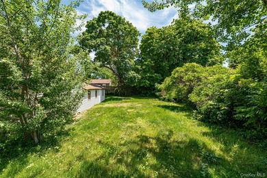 Welcome to this charming Colonial that offers the perfect blend - photo 21