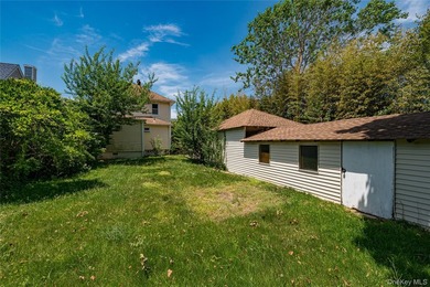 Welcome to this charming Colonial that offers the perfect blend - photo 22