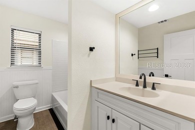 Beautifully remodeled & meticulously maintained 4-bed 3-bath - photo 23