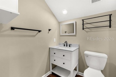 Beautifully remodeled & meticulously maintained 4-bed 3-bath - photo 26