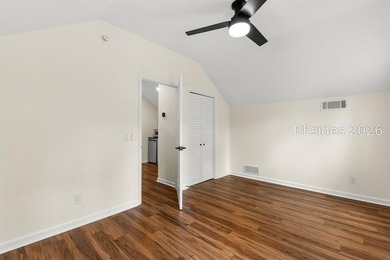 Beautifully remodeled & meticulously maintained 4-bed 3-bath - photo 30