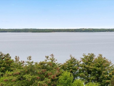 Welcome to classic lake life on highly sought-after Ten Mile - photo 32