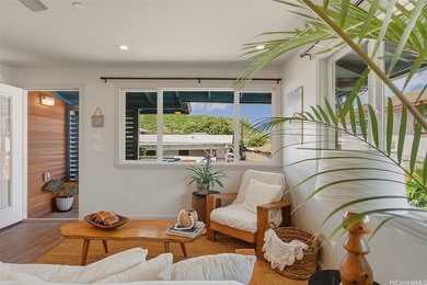 Location, location, location! Nestled in desirable Kaimuki, this - photo 5