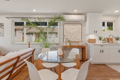 Location, location, location! Nestled in desirable Kaimuki, this - photo 6