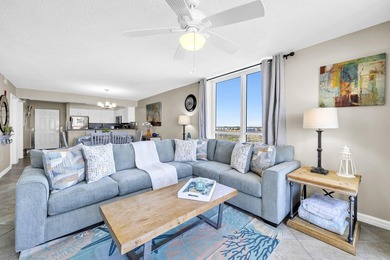 Live the Destin lifestyle from this beautifully updated - photo 9