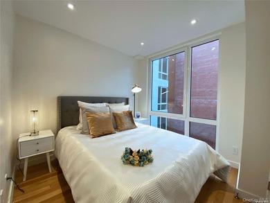 Flushing Prime Location, Brand New Condo. Walking Distance to - photo 8
