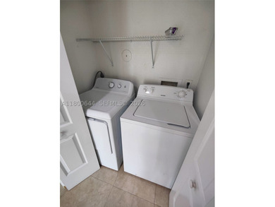 *Located in a desirable neighborhood, this charming 2-bedroom - photo 19