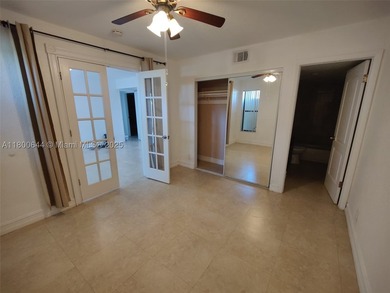 *Located in a desirable neighborhood, this charming 2-bedroom - photo 28