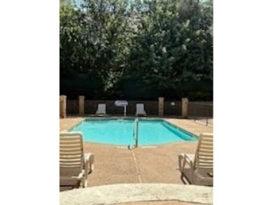 Charming 1-Bedroom Condo in the Heart of Dallas!

Experience