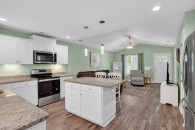 COASTAL COTTAGE. OPEN FLOORPLAN. DIRECT BEACH ACCESS. This - photo 12