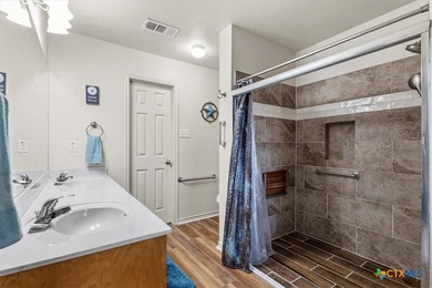 Spacious 4 bedroom 2 bathroom home located in the House Creek