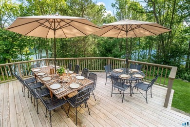 For those who enjoy entertaining and privacy, this 4.3 acre - photo 16