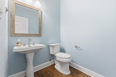 Centrally located in the heart of Morristown, this picturesque - photo 24