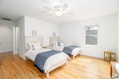 For those who enjoy entertaining and privacy, this 4.3 acre - photo 25