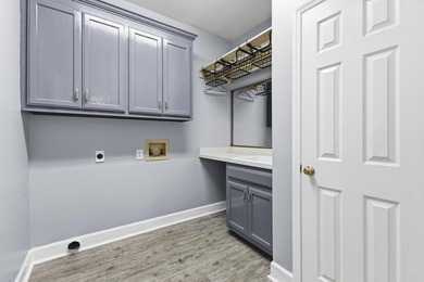 Centrally located in the heart of Morristown, this picturesque - photo 26