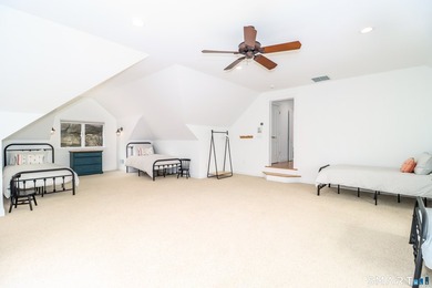 For those who enjoy entertaining and privacy, this 4.3 acre - photo 29