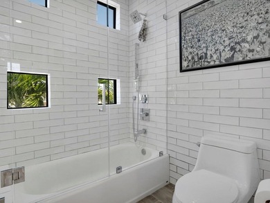Welcome to 273 W Seaview Dr, your sanctuary in the heart of - photo 42