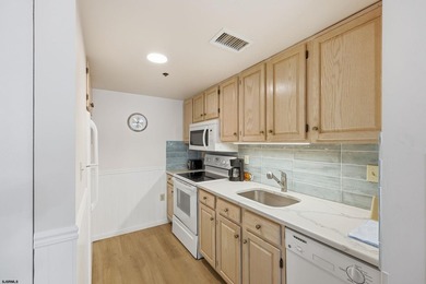 Prime Ocean City location just steps to the boardwalk and beach! - photo 3