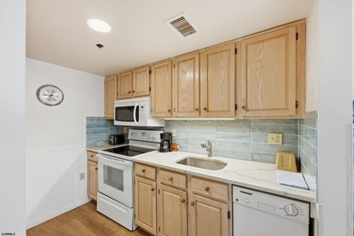 Prime Ocean City location just steps to the boardwalk and beach! - photo 4
