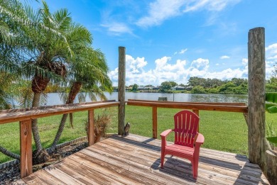 (private lake, pond, creek) Home For Sale in Tarpon Springs Florida