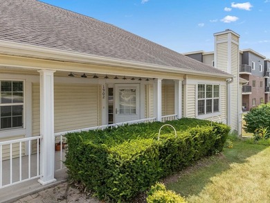 Priced below assessed value! Welcome to this well-maintained - photo 3