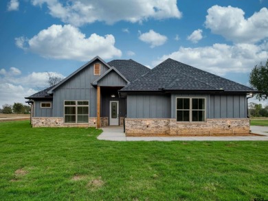 Lake Palestine Home For Sale in Bullard Texas