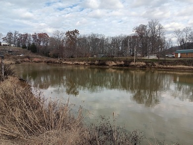 Kentucky River Acreage For Sale in Irvine Kentucky
