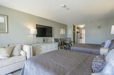 Indulge in coastal living at its finest with this exquisite - photo 2