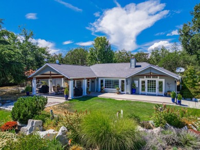Lake Home For Sale in White City, Oregon