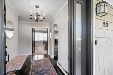 Welcome to easy living in this charming 3 bedroom ranch nestled - photo 4