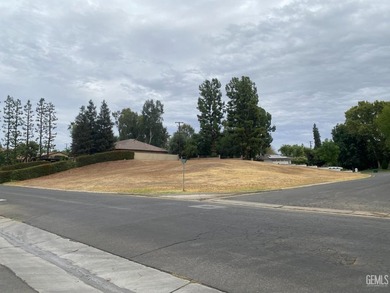 Build your dream home in heart of the Bakersfield Country Club - photo 1