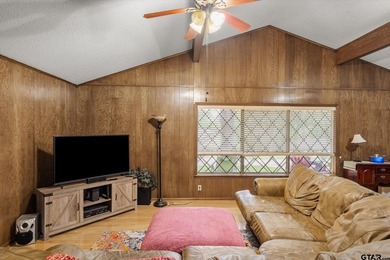 Tucked inside the gated golf and lake community of Hideaway and - photo 10