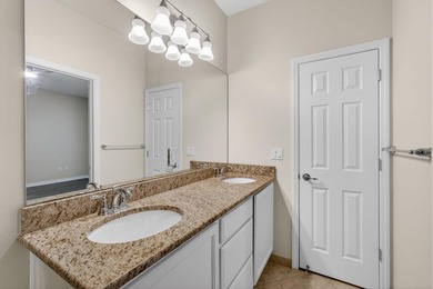 Beautifully updated 3-bedroom, 2.5-bath townhome with a 1-car - photo 22