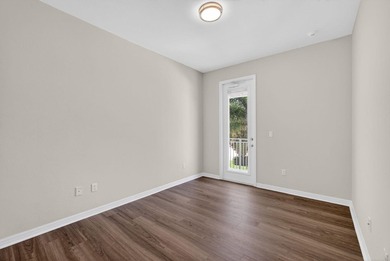 Beautifully updated 3-bedroom, 2.5-bath townhome with a 1-car - photo 26