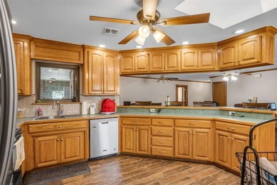 Experience the best of country lake living on 5.4 acres, just 4 - photo 13